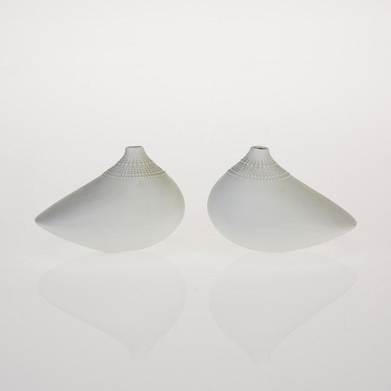 VASER, 2 st, porslin, "Pollo", Tapio Wirkkala, Studio-Linie, Rosenthal.