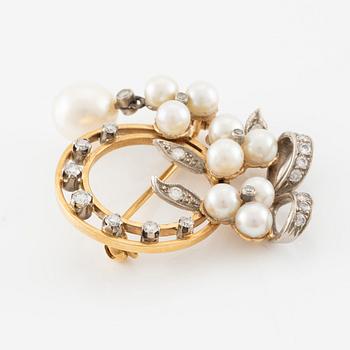 Brooch, K. Torndal, 18K gold with pearls and brilliant-cut diamonds, clasp with larger pearl.