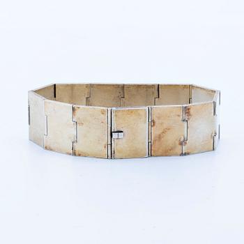 A Wiwen Nilsson gilded sterling silver bracelet Lund 1961 weight 54,4 grm.