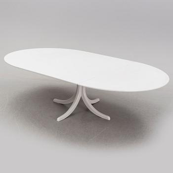 Matbord snarlikt, modell 771 av Josef Frank.