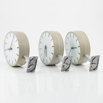 3 wall clocks, Töreboda, Sverige 20th Century.