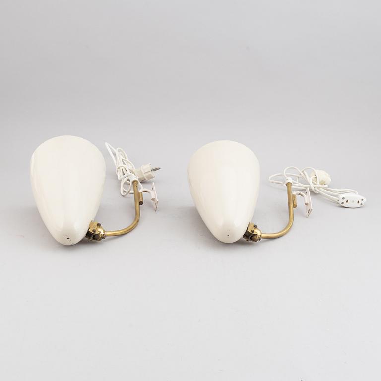 A pair of wall lights, model AH 43, produced by Itsu, 1950-60s.