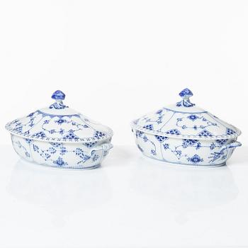 Royal Copenhagen, terriner med lock, ett par, "Musselmalet Helblonde", Danmark, 1979-83.