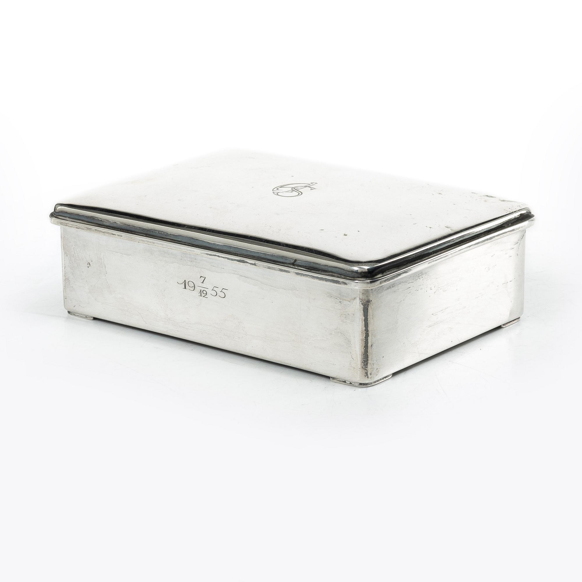 C.G. Hallberg, Tobaksskrin, silver, Stockholm 1954.