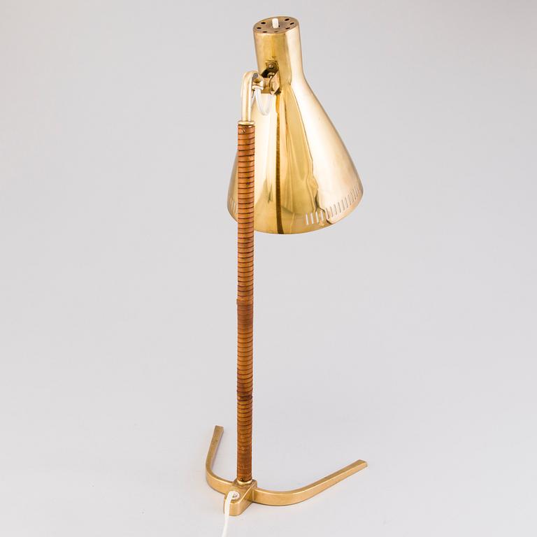 PAAVO TYNELL, A mid-20th century table lamp '9224' for Idman, Finland.