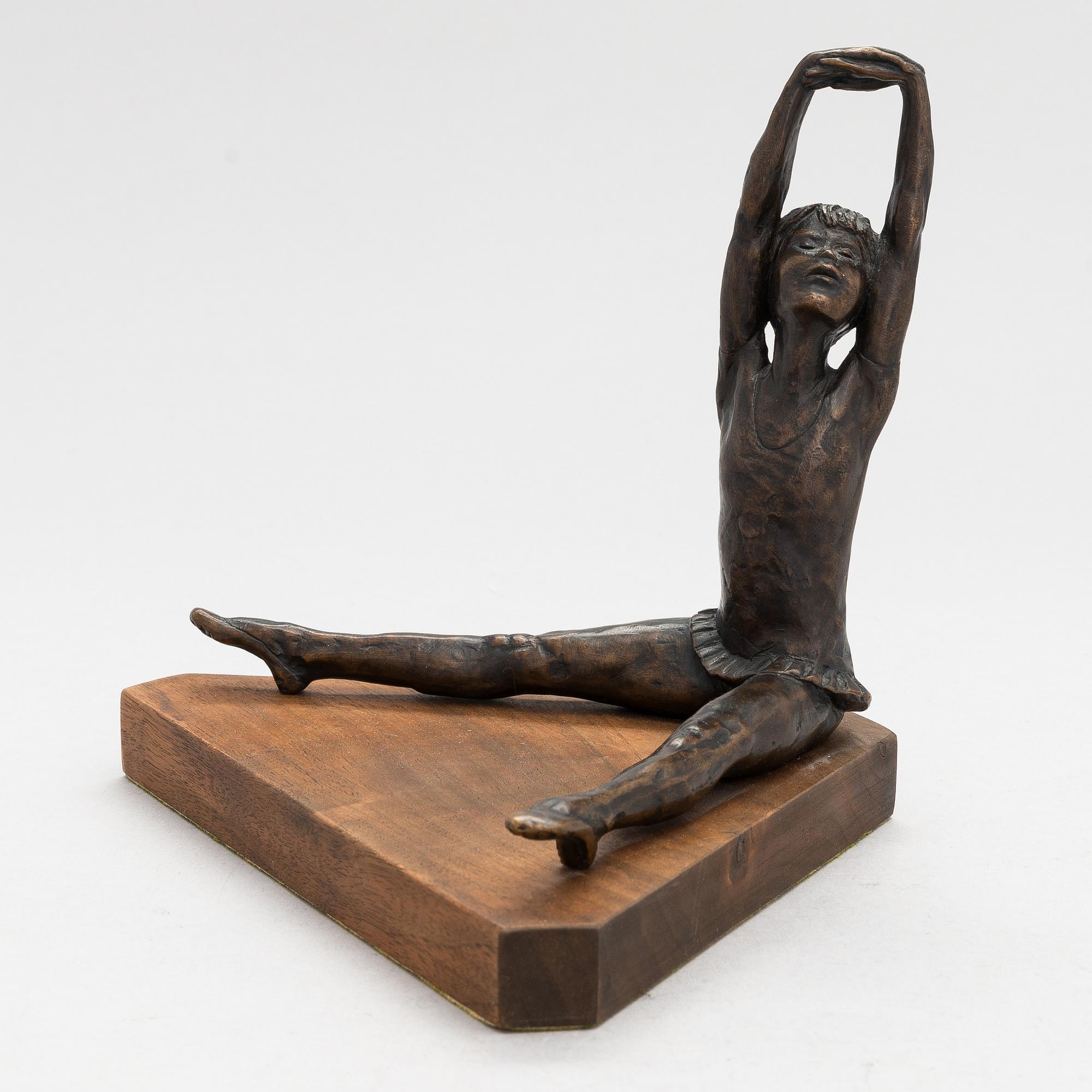 Sterett-Gittings Kelsey, a bronze sculpture, monogramsigned.