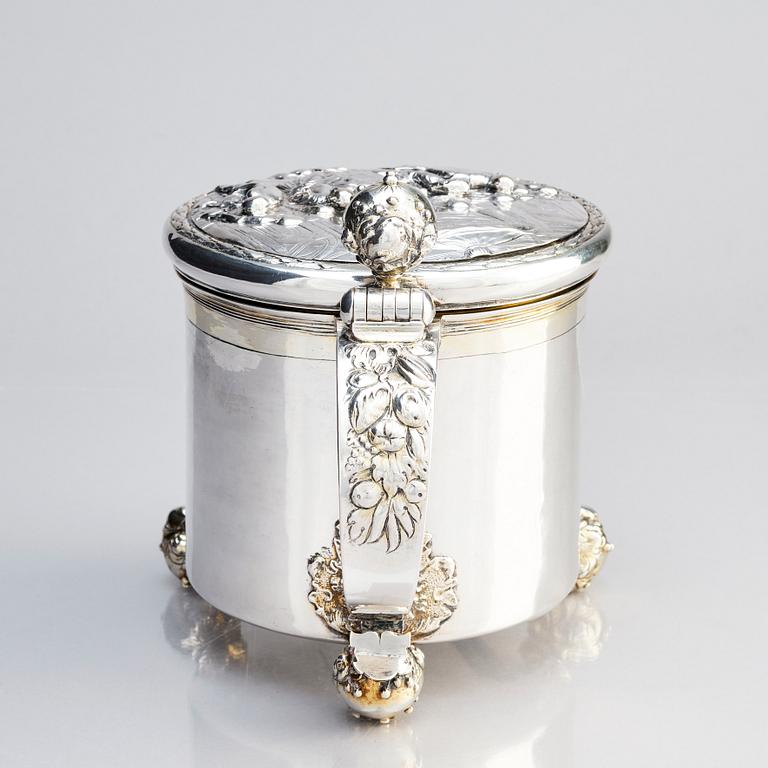 A Swedish Baroque parcel-gilt silver tankard, mark of Friedrich Richter, Stockholm 1698.