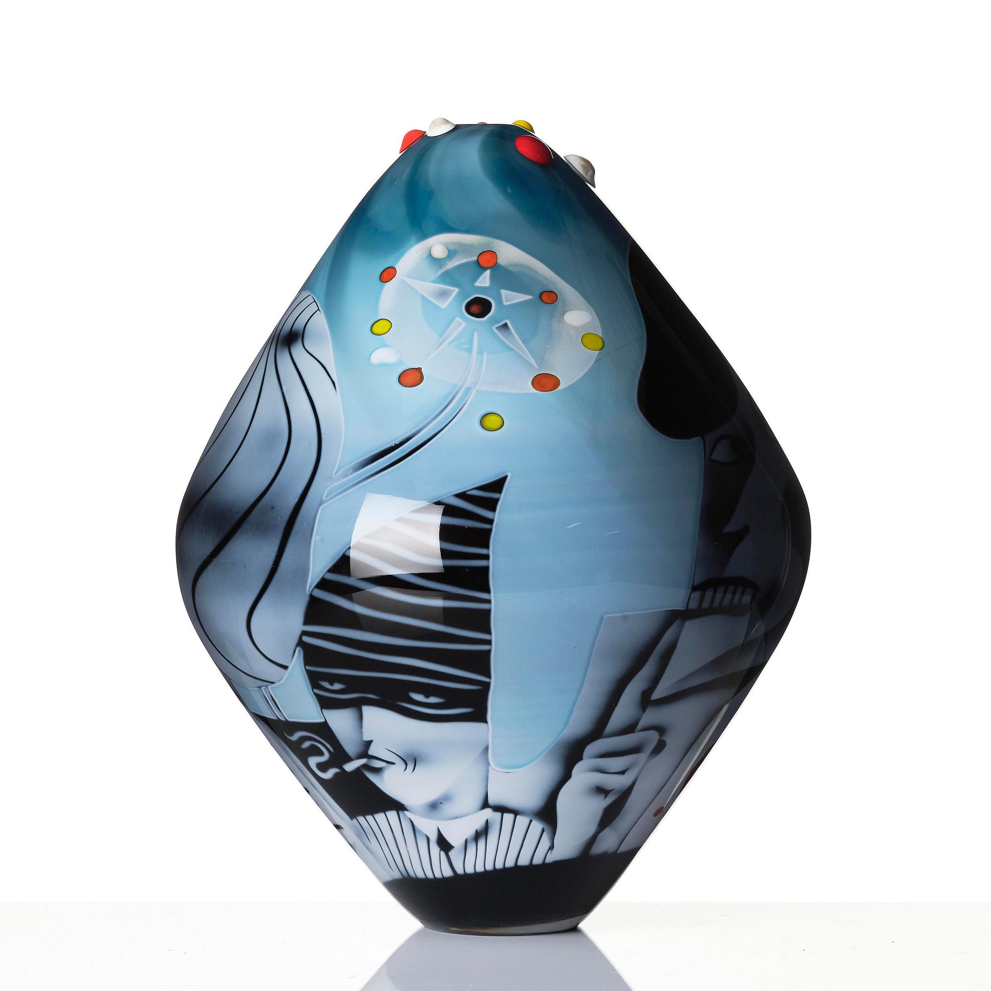 Peter Hermansson, a unique graal glass vase, glassblower Micke Johansson, Örsjö 2011.