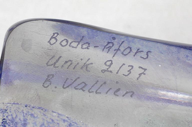 BERTIL VALLIEN, skulptur, glas och trä, Boda-Åfors. Sign. Unik.