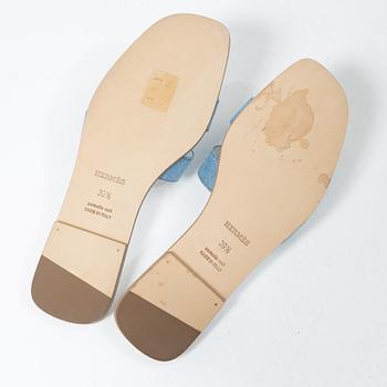 Hermès, Sandals, "Oran, Le Jean", size 39 1/2.