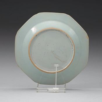 TALLRIKAR, sex stycken, porslin, Qingdynastin, Qianlong (1736-95).