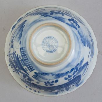 Two Chinese underglazed blue and white pocelain bowls, Qing dynasty, 19th century.