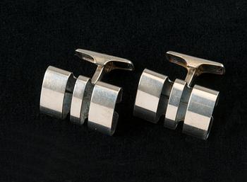 Elis Kauppi, A PENDANT AND A PAIR OF CUFFLINKS, silver, Kupittaan Kulta 1968.