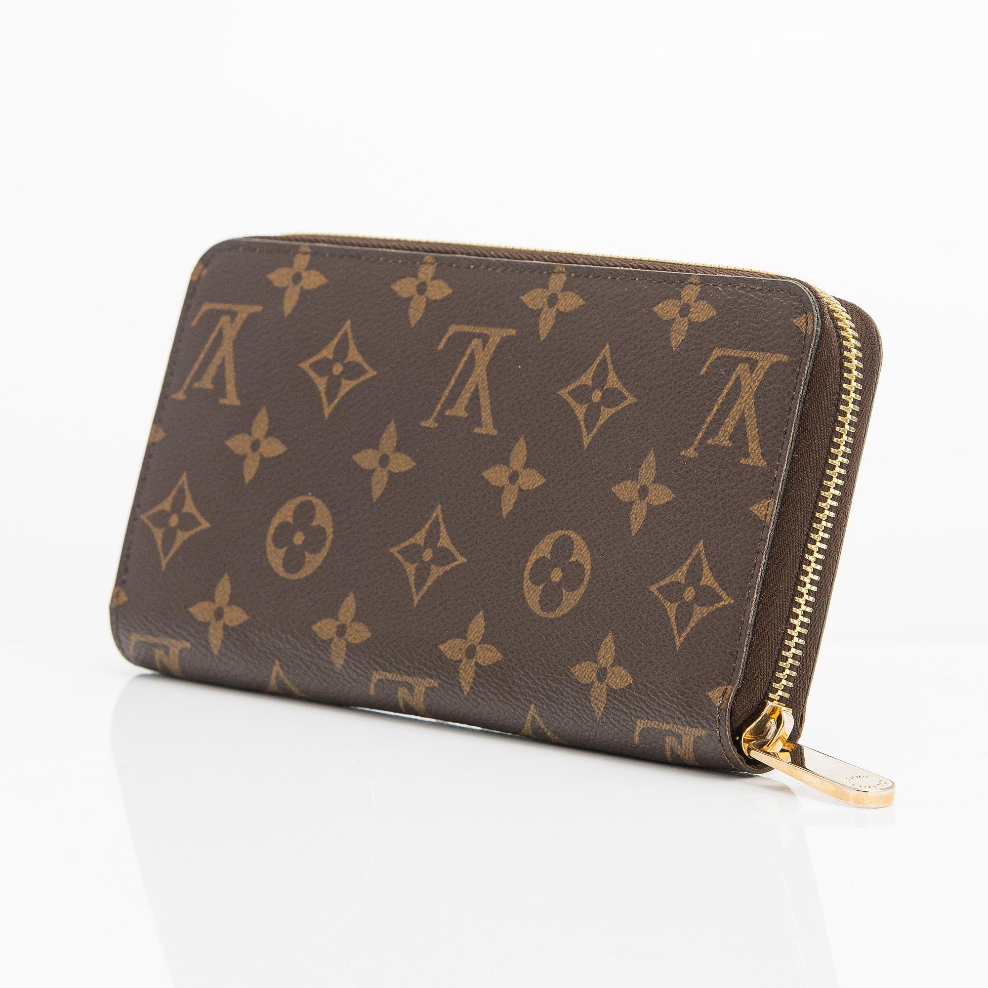 Louis Vuitton, A monogram canvas 'Zippy' wallet.