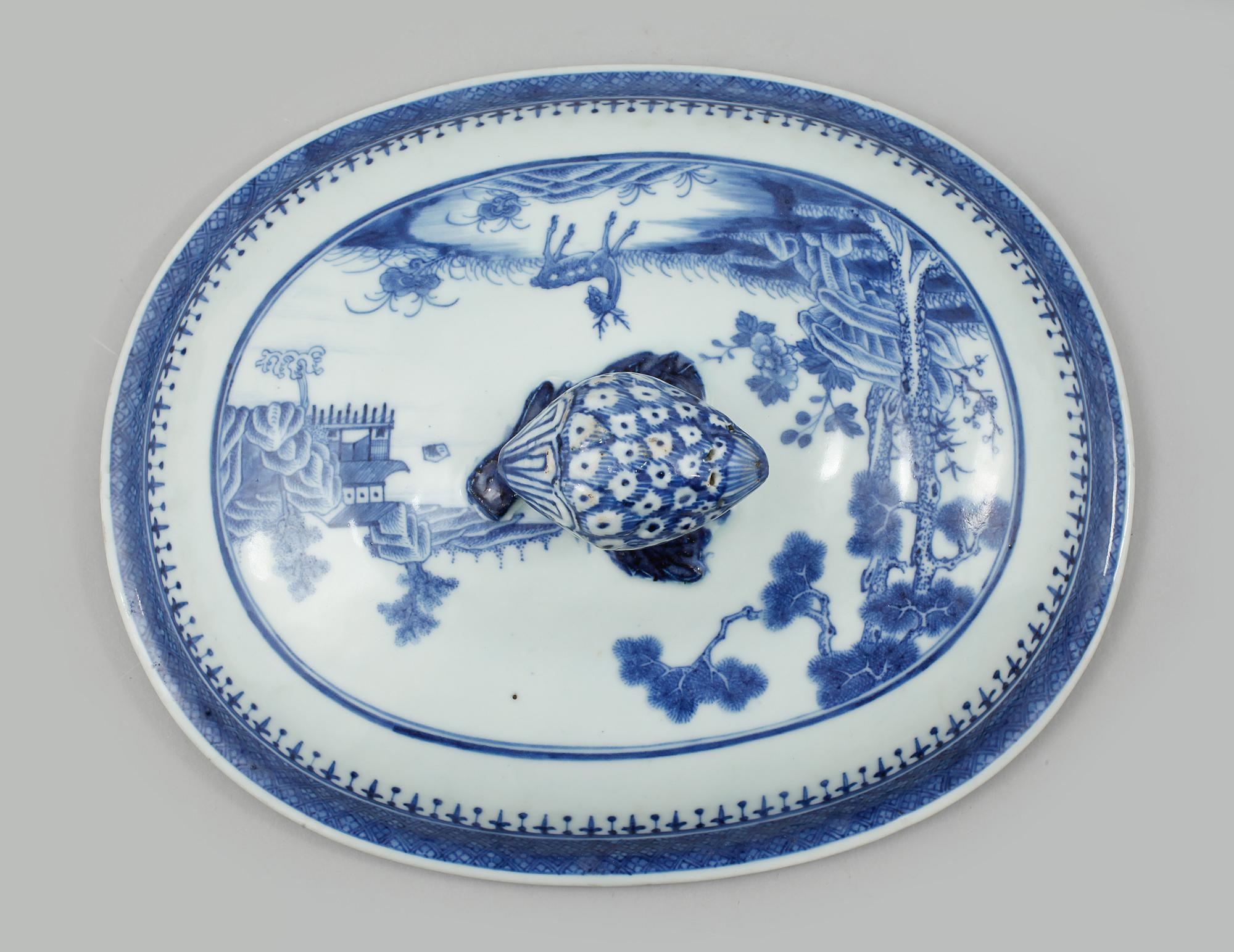 TERRIN, porslin, Kina, 1700-tal.