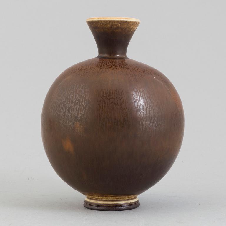 A Berndt Friberg vase, Gustavsbergs studio. Signed.