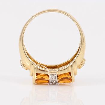 RING, gula citriner samt mindre diamanter.