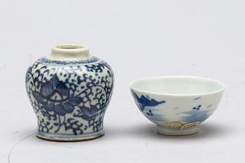 SKÅL SAMT URNA, porslin, Kina, Daoguang (1821-50).