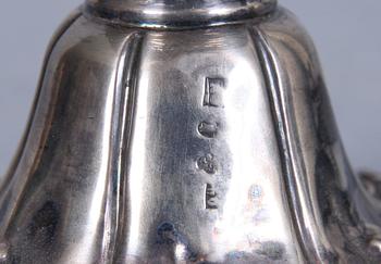 SKÅL PÅ FOT, silver, otydliga stämplar. 406 gram.