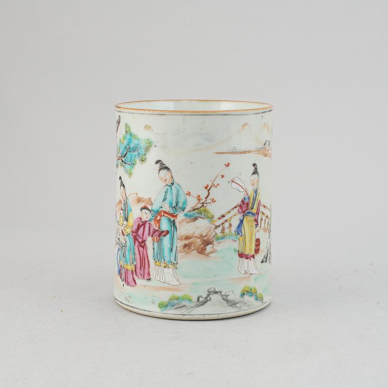 Mugg, kompaniporslin. Qingdynastin, Qianlong (1736-95).