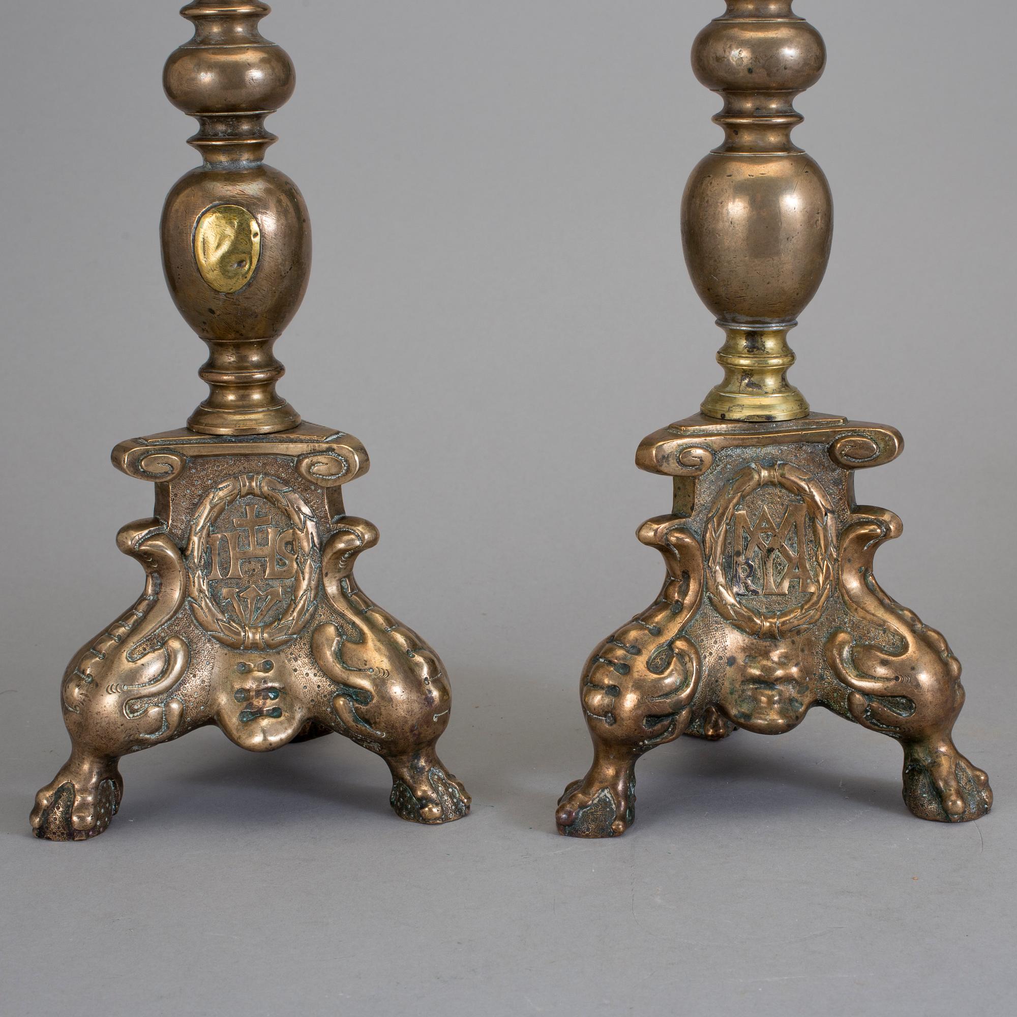 LJUSSTAKAR, ett par, mässing, barockstil, 1900-tal.