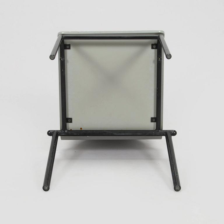 Yrjö Kukkapuro, tuoli, "Kukkapuron kosto", Avarte Oy, 1983.