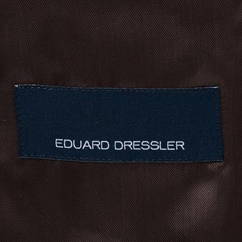 EDUARD DRESSLER, a glencheck woolblend suit consisting of jacket and pants. Size 52.