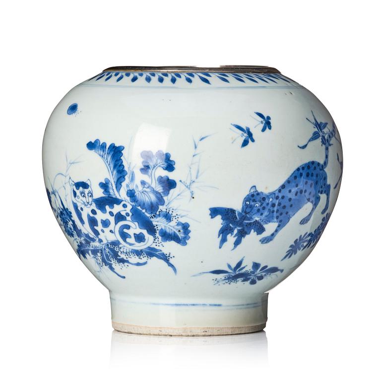 A blue and white jar, Ming dynasty (1368-1644).