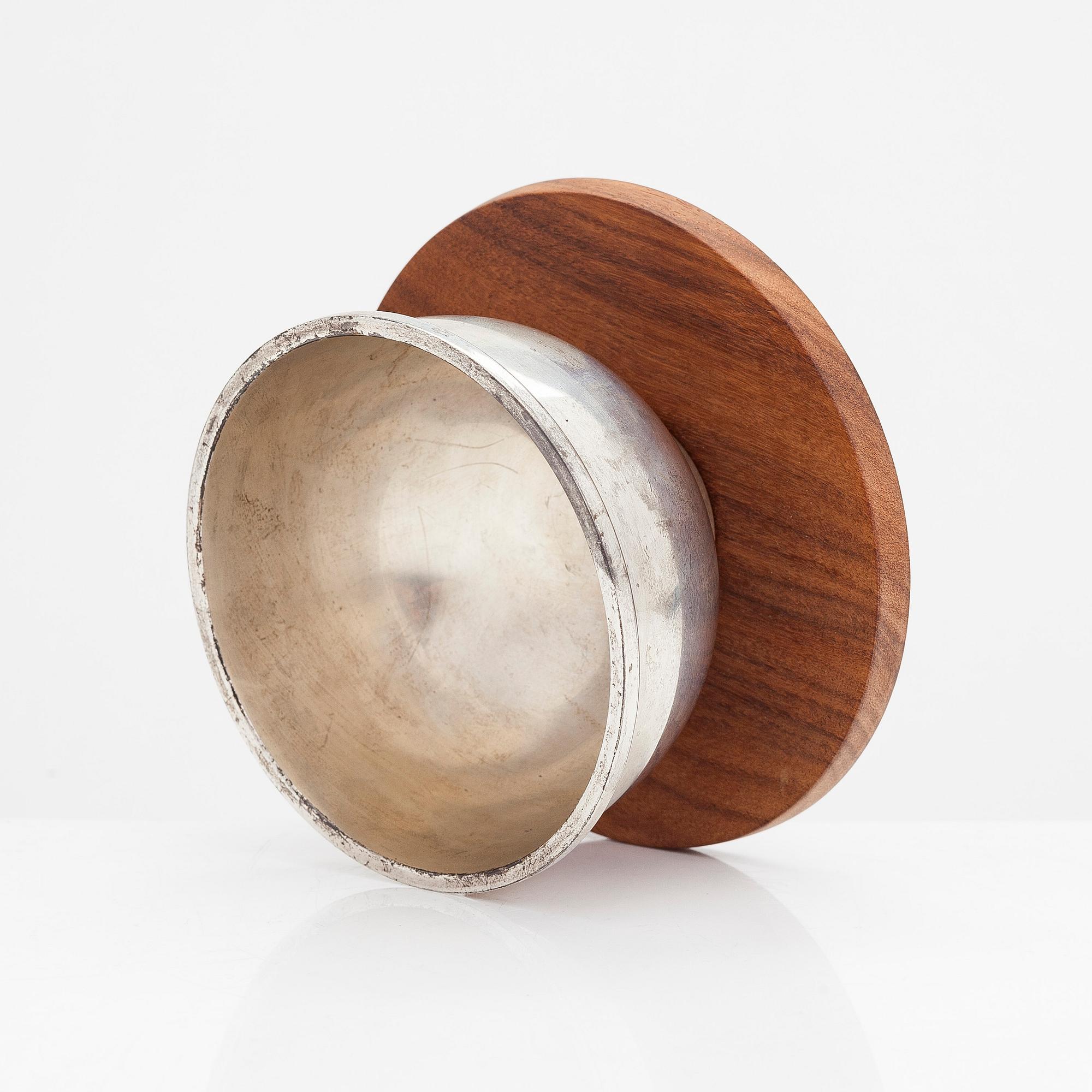 Bertel Gardberg, såsskål med slev, Hopeatehdas Oy, Helsingfors 1960.