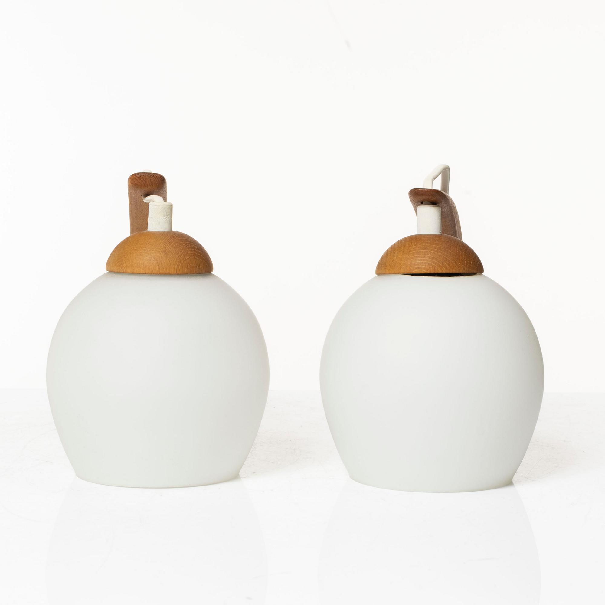 Uno & Östen Kristiansson, vägglampor, för Luxus, 1900-talets andra hälft.