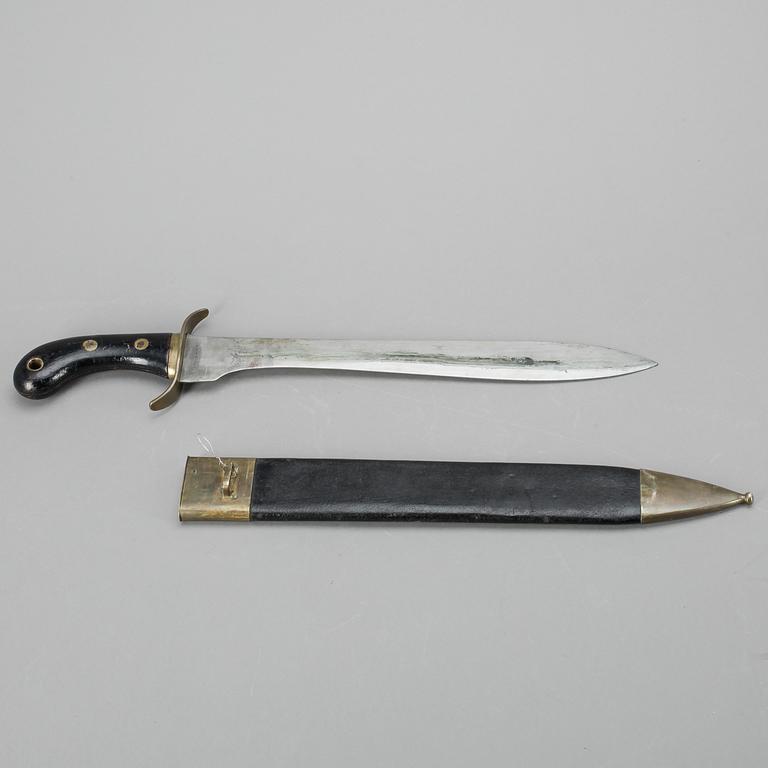 FASKINKNIV samt KINDJAL, 1800/1900-tal.