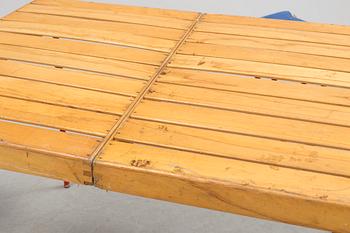 A Swedish 1950´s camping table and four chairs in a wooden box.
