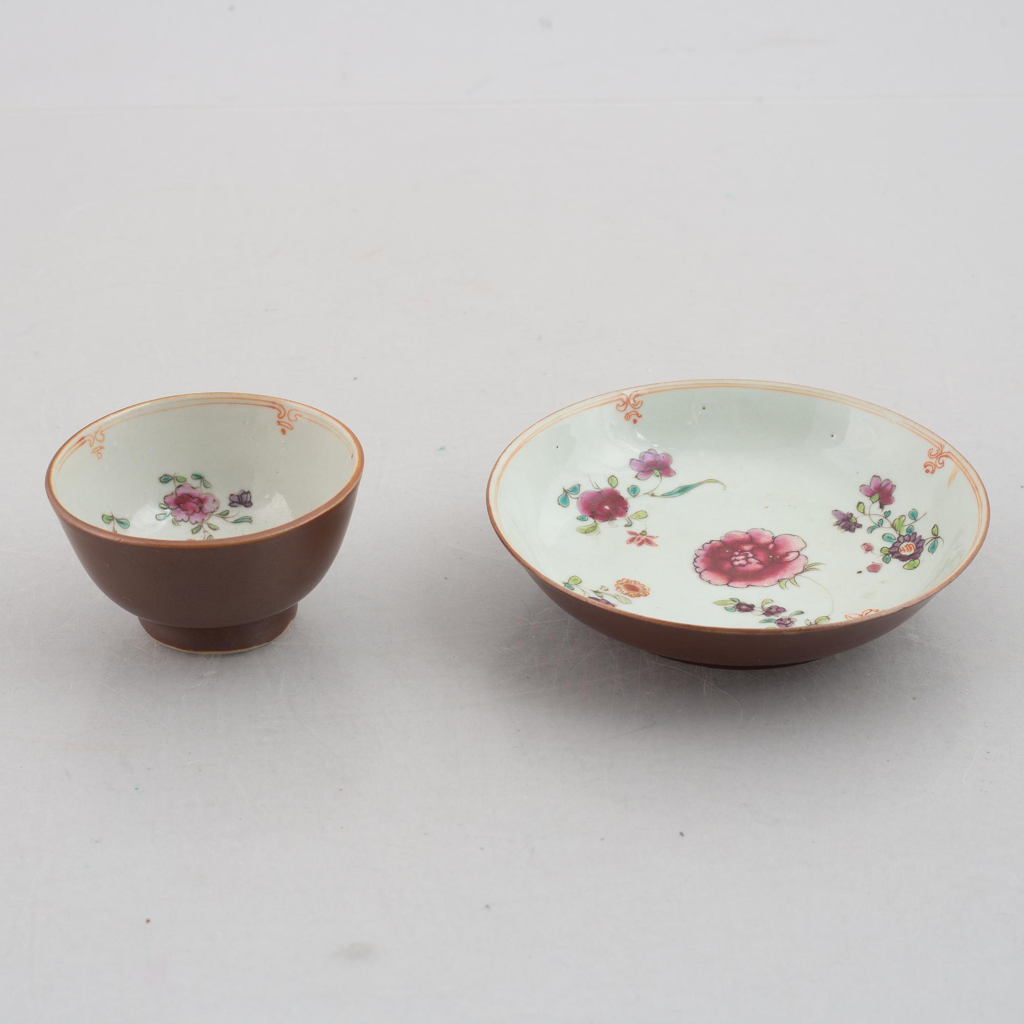 Five pieces of Chinese porcelain, Ming and Qing dynasty, 17th &18th century.