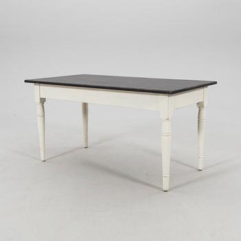 Kitchen table/work table around 1900.