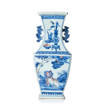 An iron red and underglaze blue vase, Qing dynasty, 18th Century.