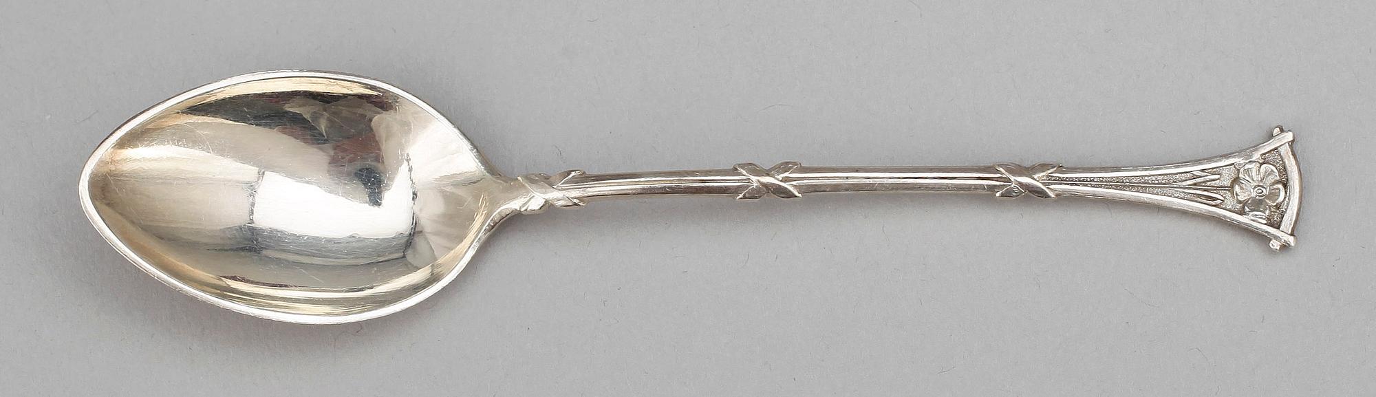 PARTI BESTICK, silver. Bl a Samuel (Sam.)Pettersson, Lindköping, 1882. 1800-tal. Totalvikt ca 1200 g.