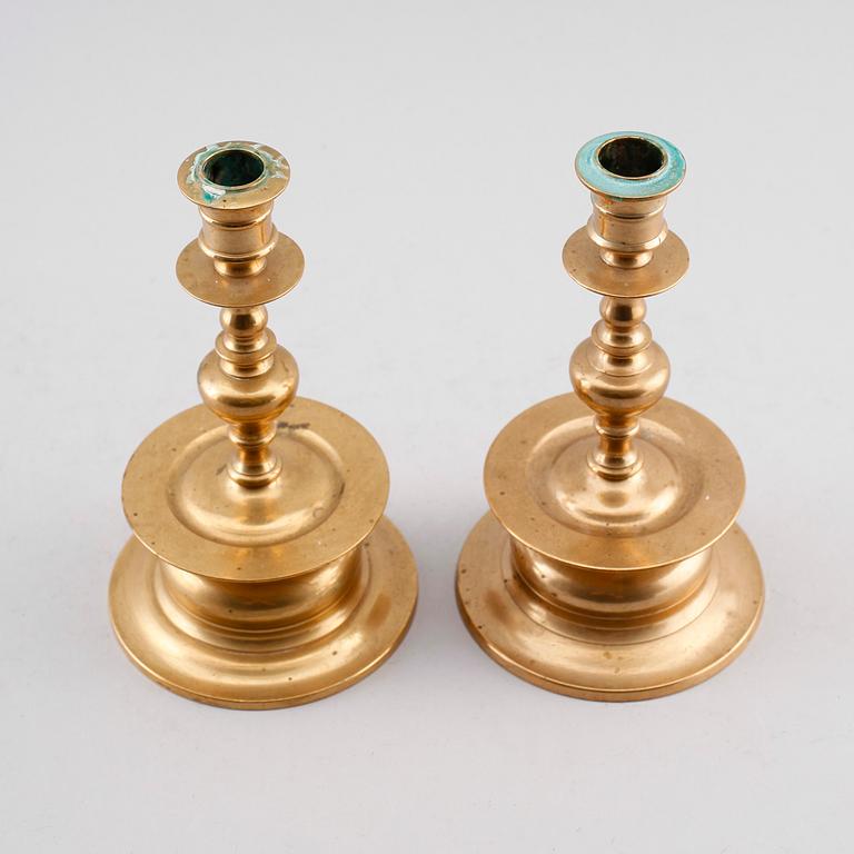 LJUSSTAKAR, 1 par, mässing, No 58, Skultuna, 1900-talets första hälft.