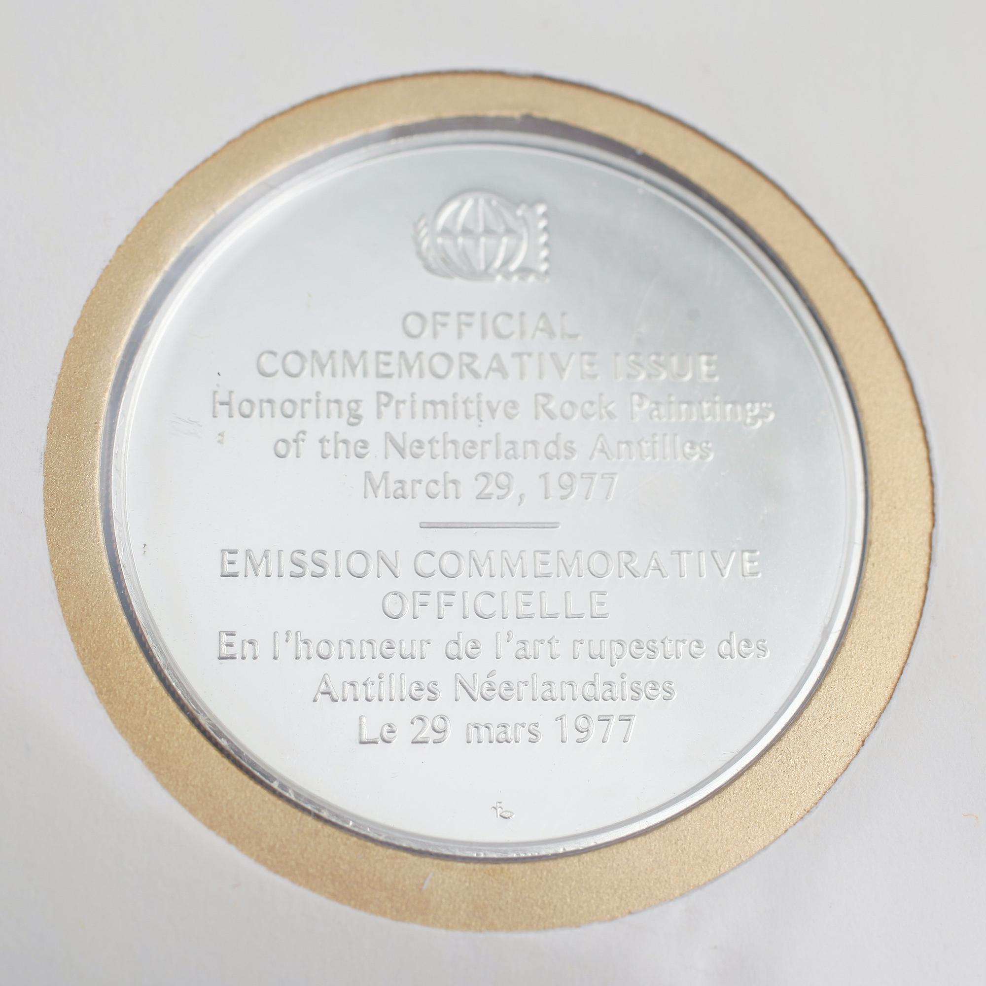 SAMLARMYNT, 36 st, sterlingsilver. Total vikt ca 1080 g.