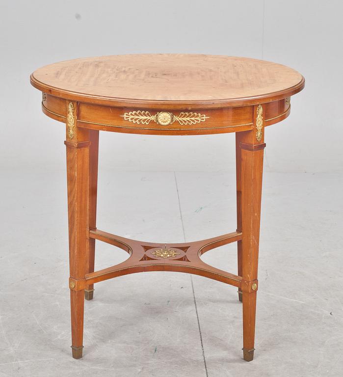 SALONGSBORD, gustaviansk stil. 1900-talets början.