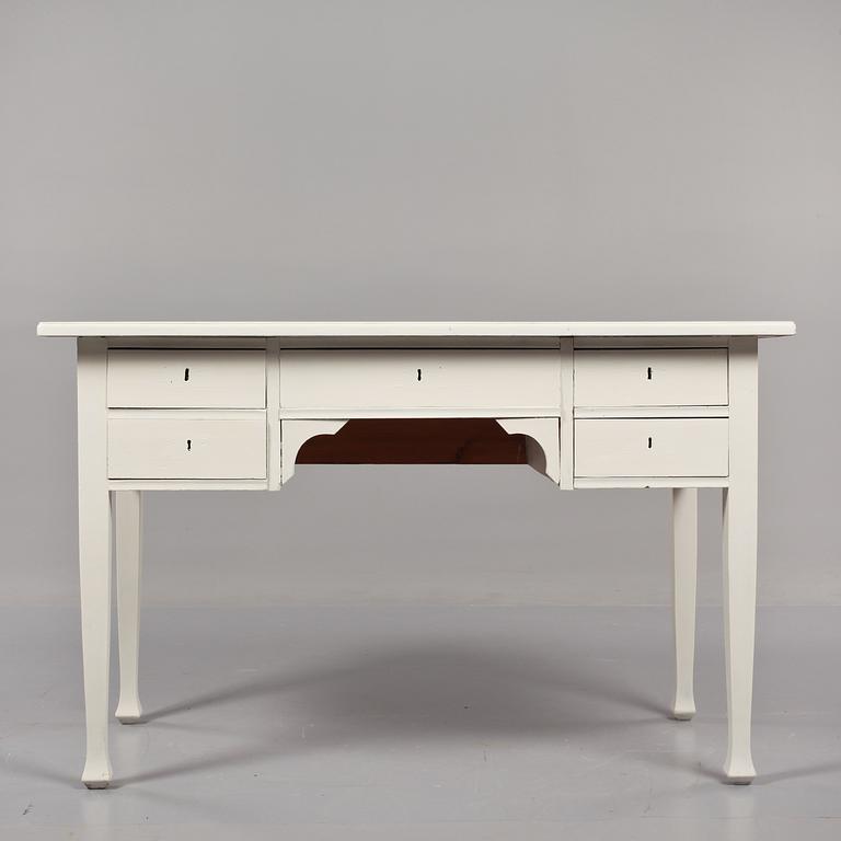 SKRIVBORD, omkring 1900-talets mitt.