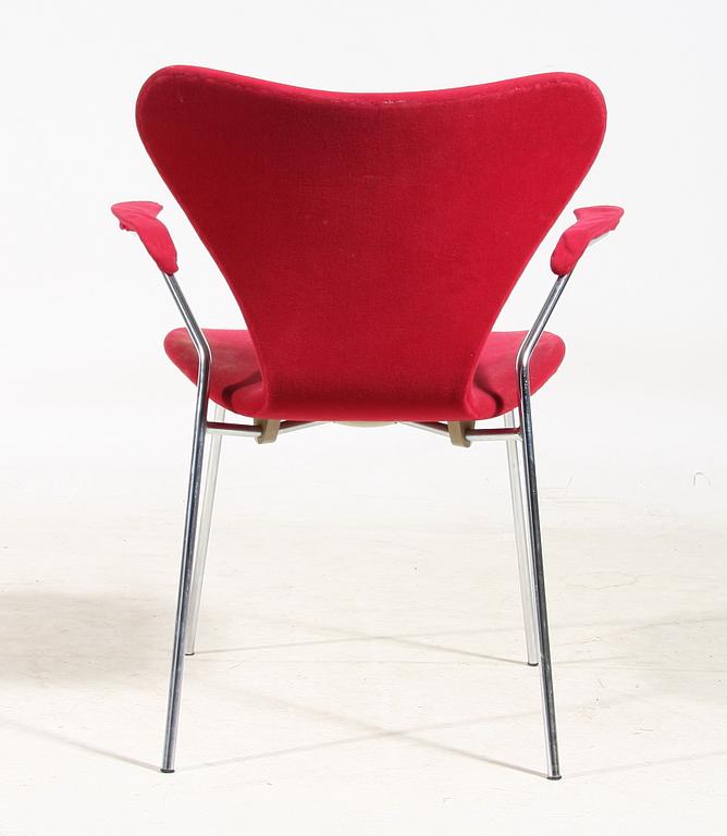 KARMSTOL, "Sjuan", Arne Jacobsen för Fritz Hansen.