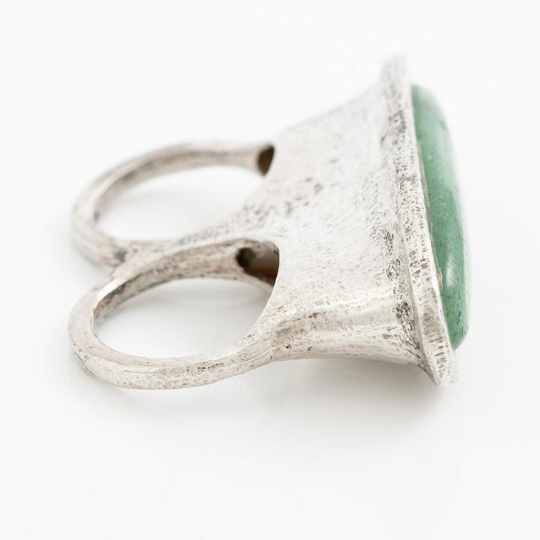 PA Lundahl-Terrs, a ring, silver with quartz, Växjö 1966.