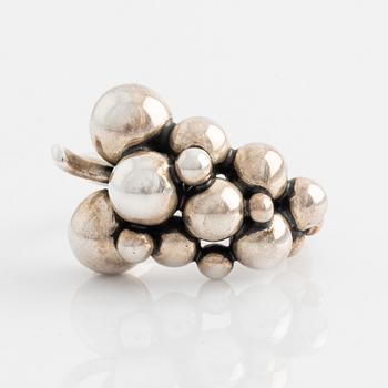 A Georg Jensen silver ring "Moonlight Grapes".