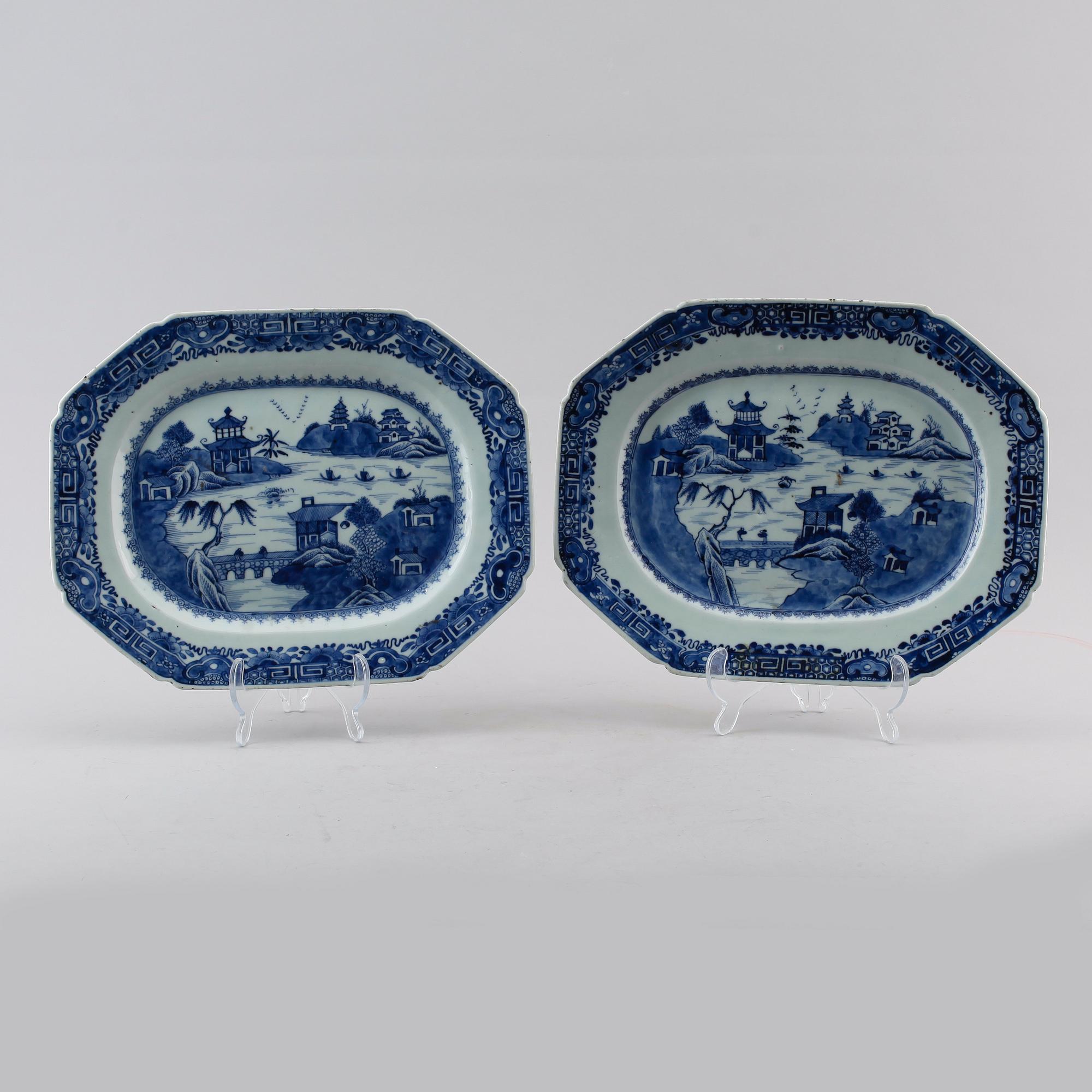 STEKFAT, 2 st, porslin, Kina, Qianlong 1736-1795.