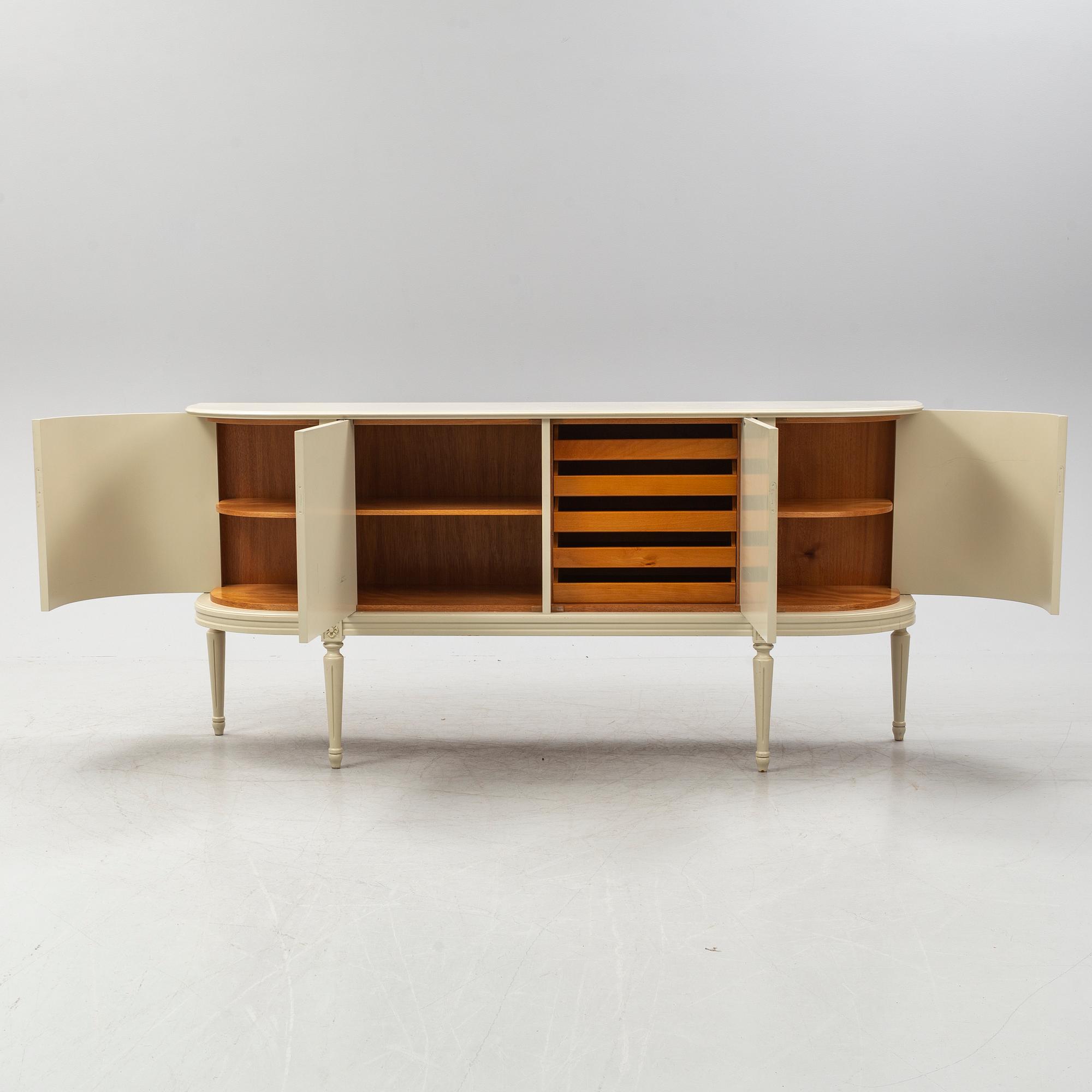 Sideboard, gustaviansk stil, City möbler AB, Tibro, 1900-talets mitt/andra hälft.
