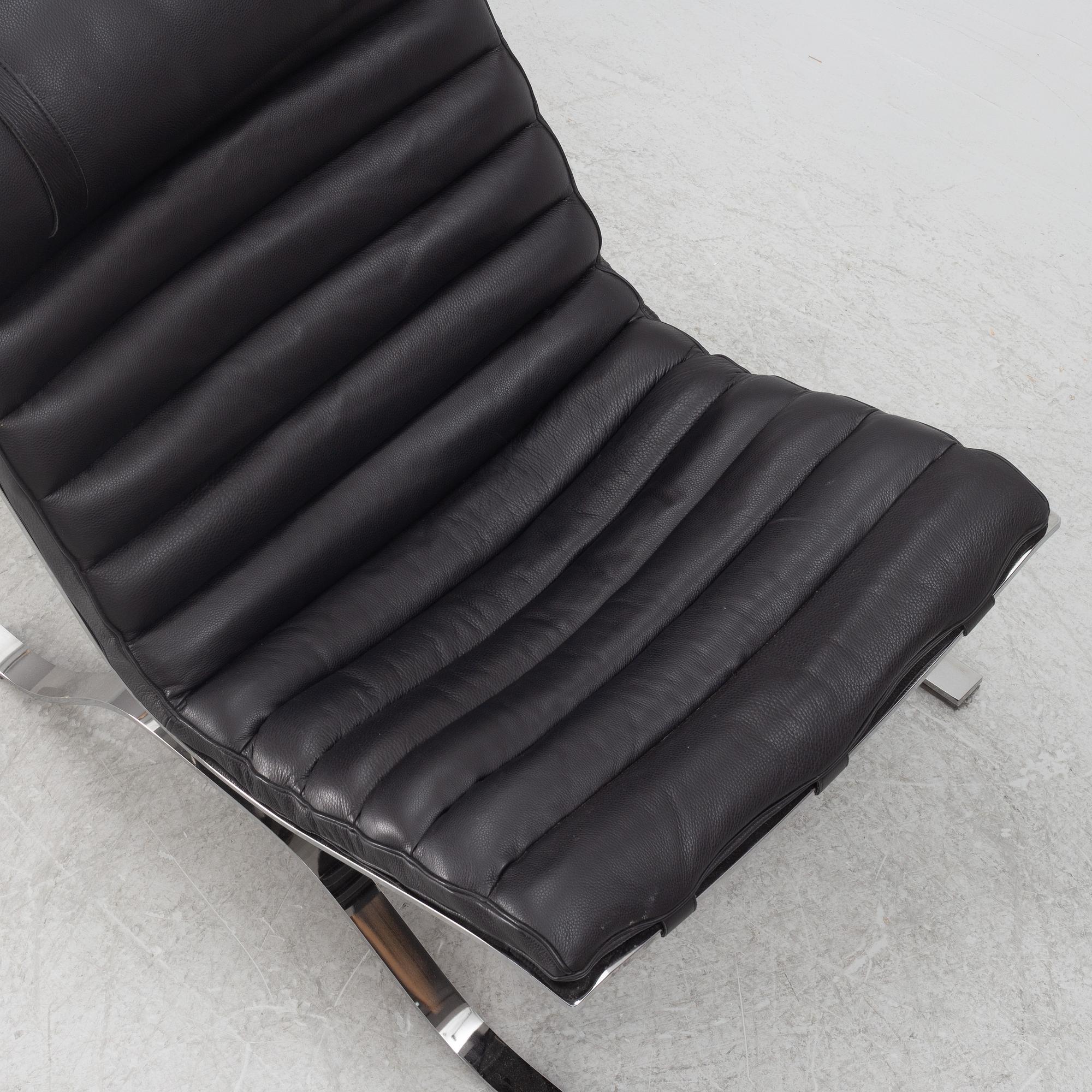 Arne Norell, an 'Ari' lounge chairs, Norell Möbler, late 20th Century.