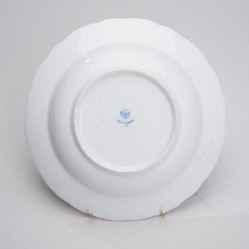 TALLRIK, porslin, M.S Kuznetsov, Dmitrov-fabriken, Ryssland 1892-1917.