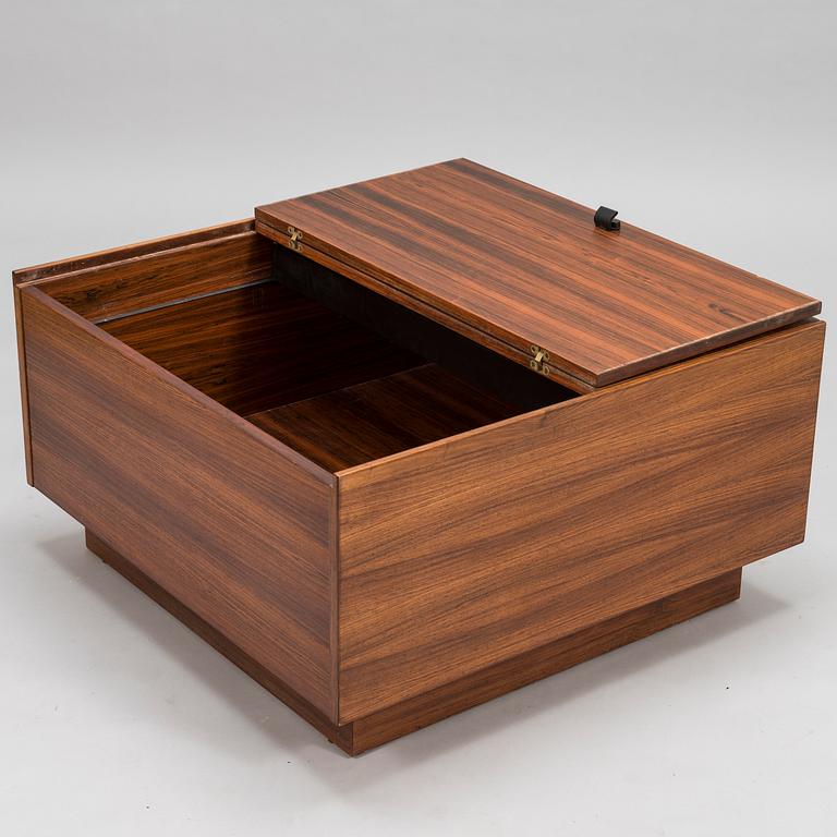 AHTI TASKINEN, A 1960s coffee table of the 'Fennia-collection', Vilka oy, Finland.