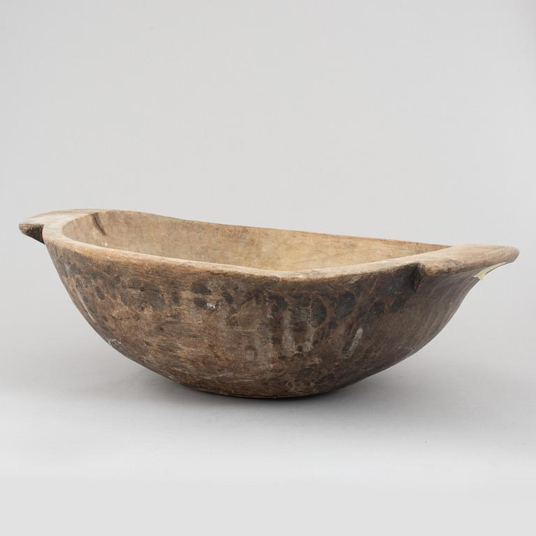 A large wooden bowl, Sweden, 19th century.