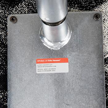 Arne Jacobsen, Stol med fotpall, Fritz Hansen, Danmark, 2000-tal.